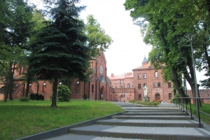 Sanktuarium Świętego Józefa - Klasztor Ojców Karmelitów Bosych - zdjęcie1