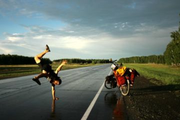 Z Rzymu przez Wadowice, Moskwę do Pekinu - rowerem