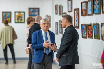 Zbigniew Micherdziński - malarstwo na szkle