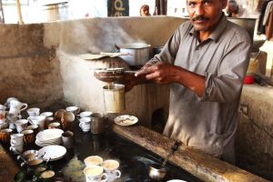 Klub Podróżnika Bez Paszportu „Rowerem z Polski w Himalaje” – Piotr Strzeżysz - zdjęcie3