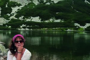 Wernisaż wystawy Niny Ramzy „Maluję, bo lubię tworzyć nowe światy…” - zdjęcie1