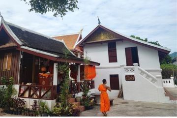 Klub Podróżnika „Bez Paszportu” -  Laos - wzdłuż Mekongu, wśród ludów Hmong i Akha