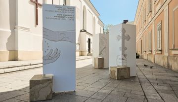 Wystawa o Janie Pawle II i Robercie Schumanie w Wadowicach