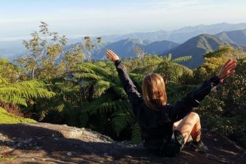 Klub Podróżnika „Bez Paszportu” „Kuba – Tropikalna Wyspa Absurdów” – Dorota Kłąb