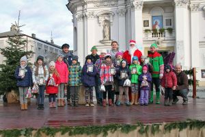Rodzinnie na Świątecznej Zabawie Miejskiej - zdjęcie11