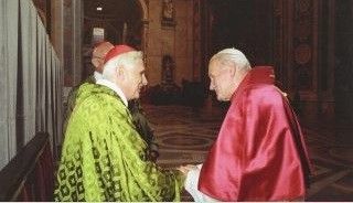 Dary papieża Benedykta XVI