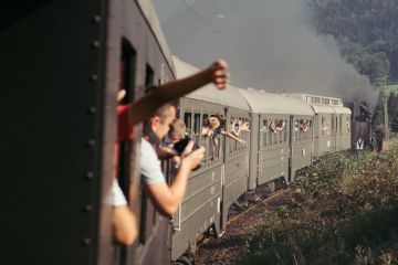 Pociąg retro na Kolejowym Szlaku Papieskim do Wadowic!